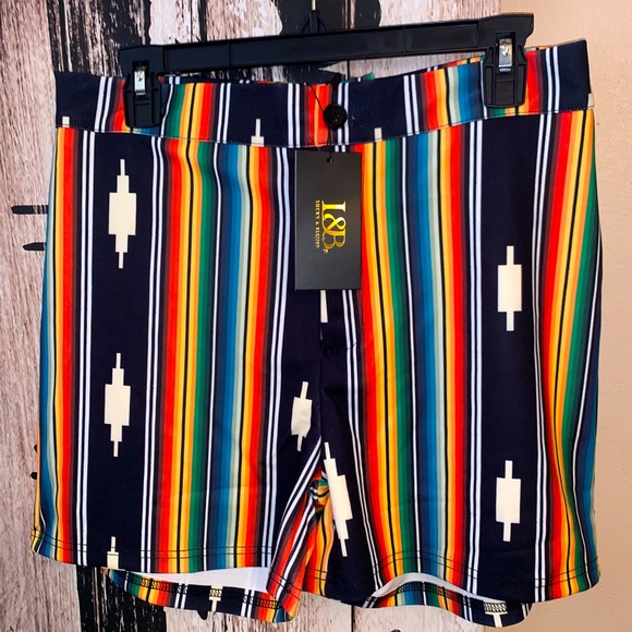 *NEW* L&B Aztec Print Shorts! - Picture 1 of 2